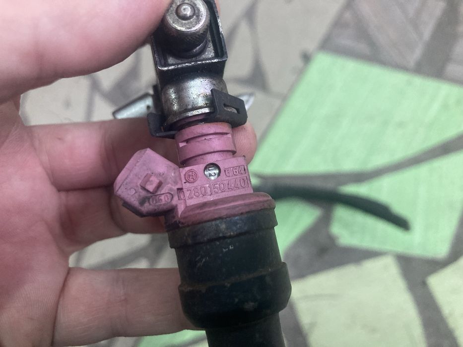 Форсунки БМВ Е39 M52B28 / BMW E39 M52B28