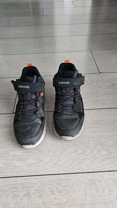 Pantofi/adidasi Geox Respira toamna/iarna  marimea 35