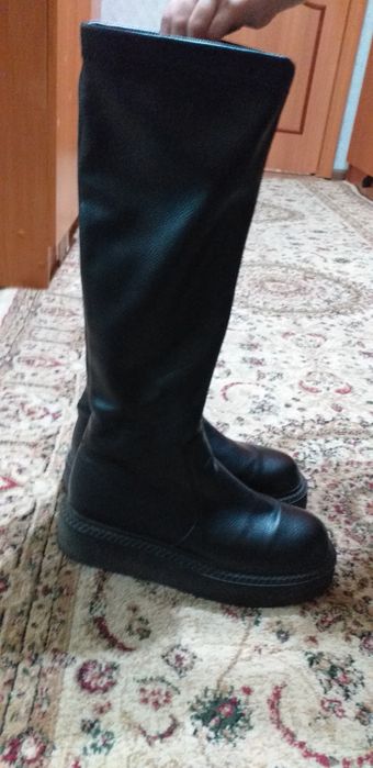 Продам сапоги р 40