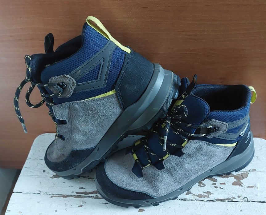 Bocanci MH500 m38, proveniți de la Decathlon.