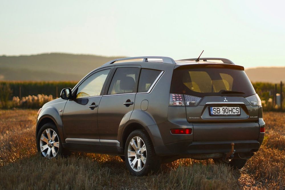 Mitsubishi Outlander 2.4 Benzina, 2009