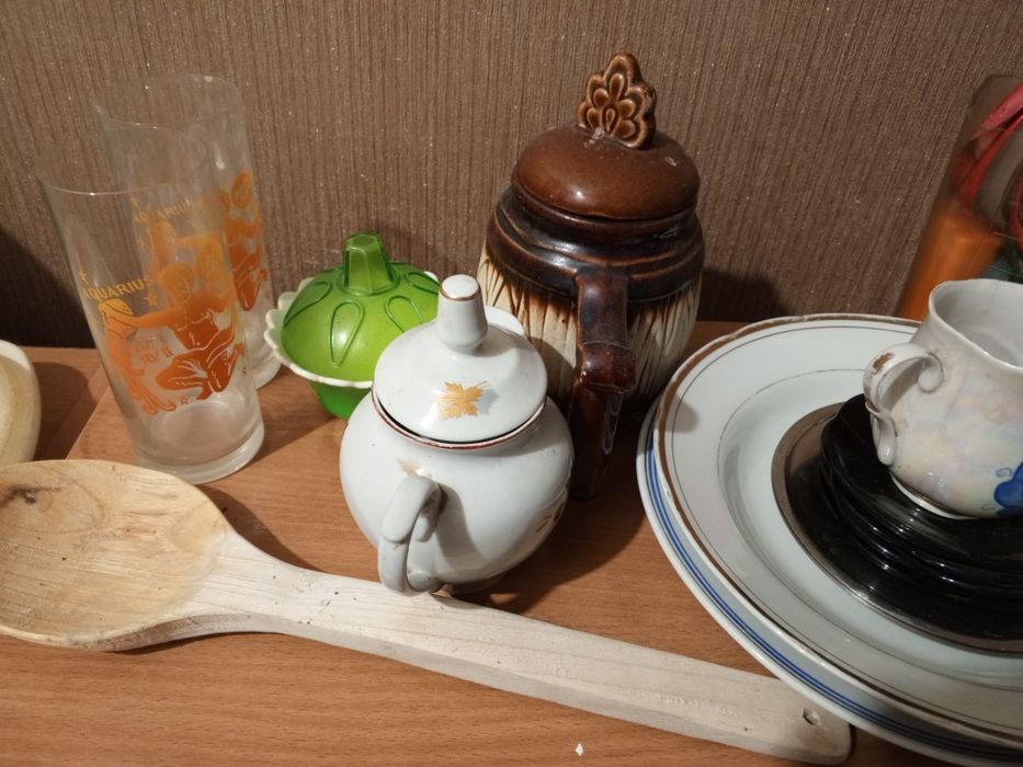 Отдам бесплатно посуду