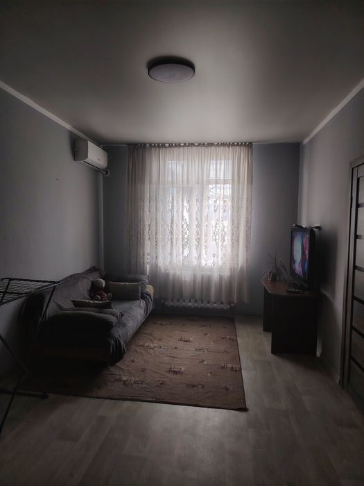 Девушка на подселение