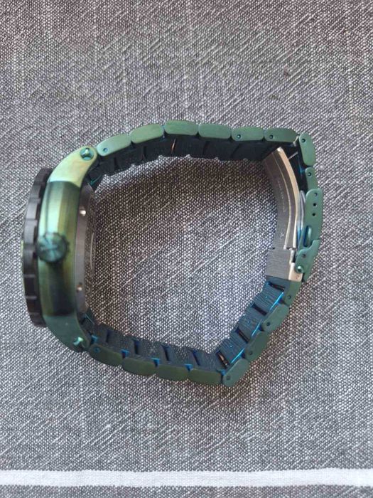 Ръчен часовник лимитед едишън