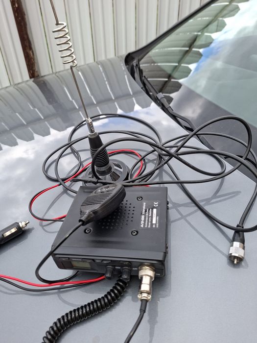 Statie auto + antena magnetica