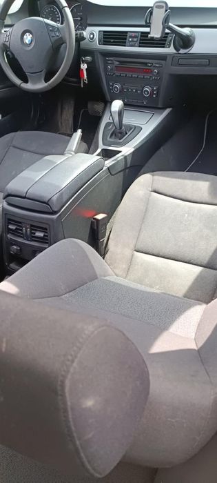 Buna ziua vind bmw e 91 320 d intreaga inmatticulata asigurare valabilab itp expirat
