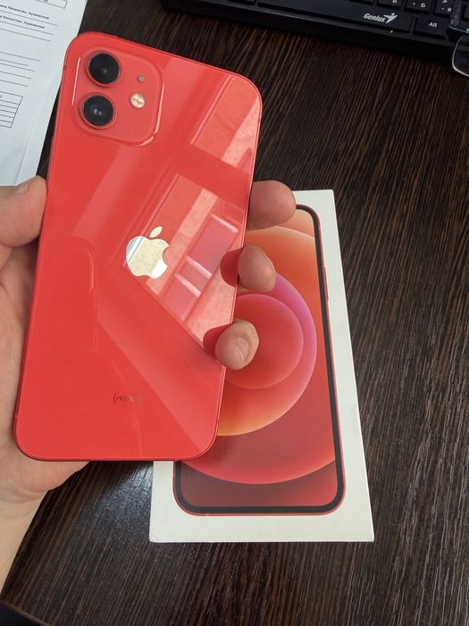 Продаю айфон 12 red 64gb