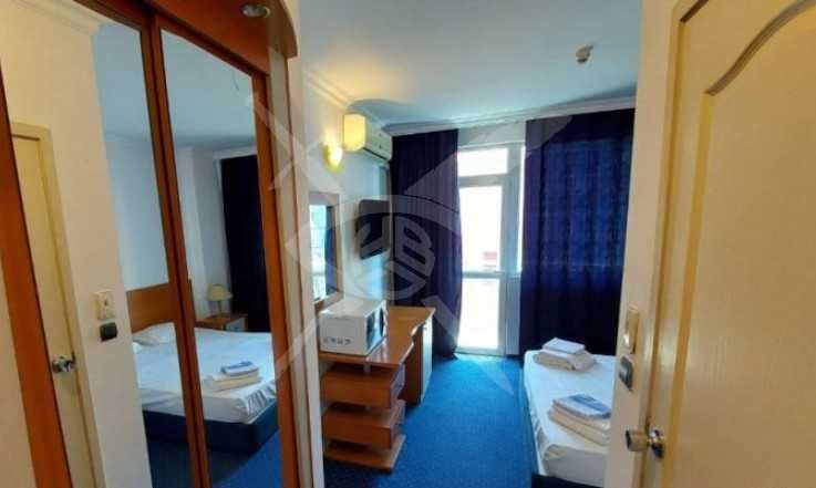 Продава се Едностаен апартамент в Несебър - 28 кв.м за 1643 €/кв.м - Снимка #2