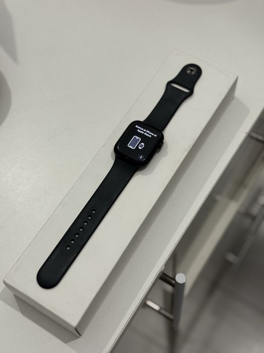 Apple watch 8 series
