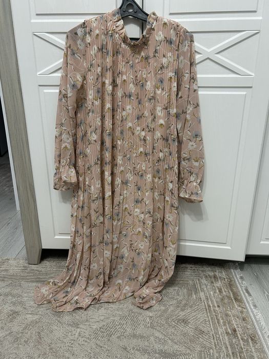 Платья и на вечер и на поседневки