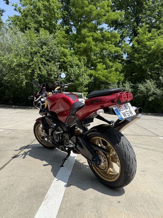 Aprilia Tuono RSV 1000R