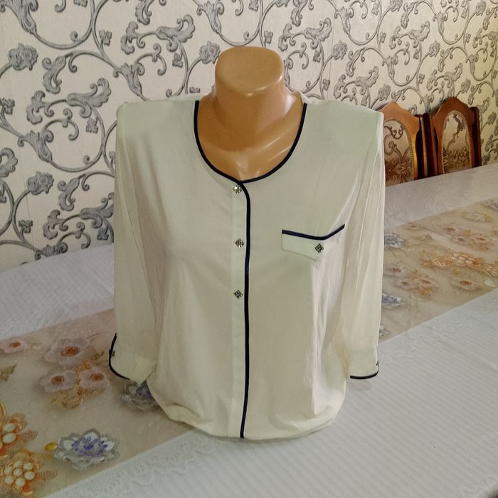 Школьные кофты и рубашки,юбки