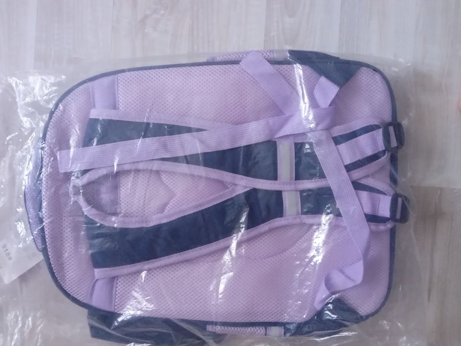 Продам школьный рюкзак+пенал