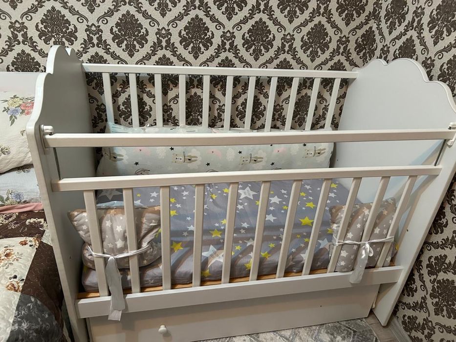 Продам манеж в отличном состоянии