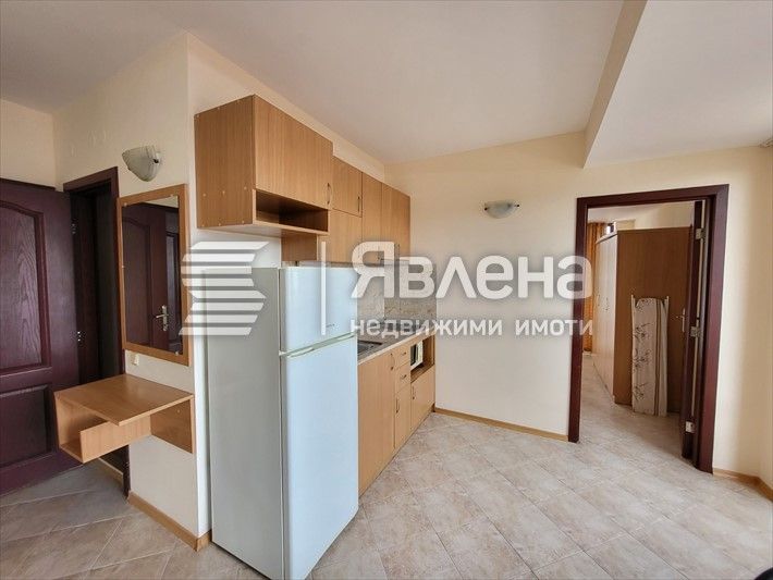 Продава се Тристаен апартамент в к.к. Слънчев бряг - 93 кв.м за 850 €/кв.м - Снимка #4