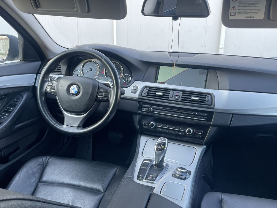 BMW Seria 5 F10 520d