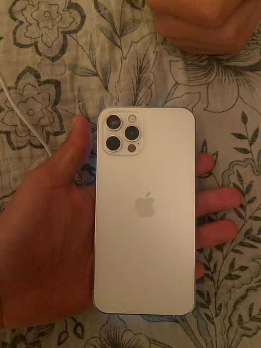 IPhone 12pro 256гб