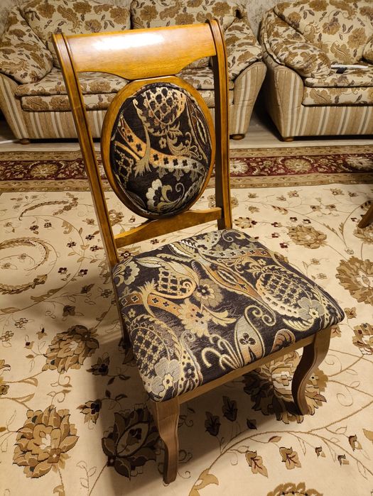 Стол и стулья...