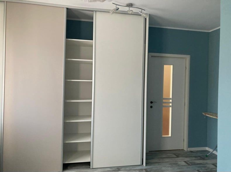 Vand apartament Vivo-valea Garboului