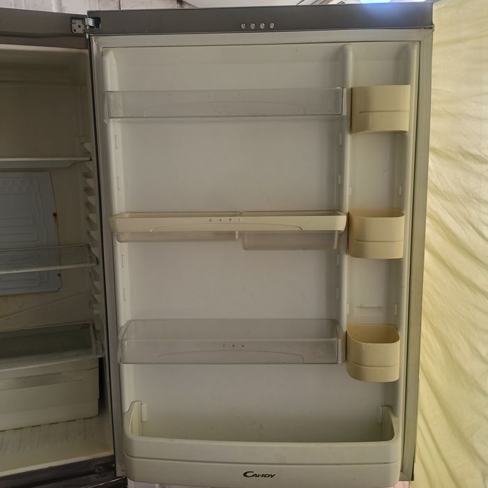 Продам холодильник Санду