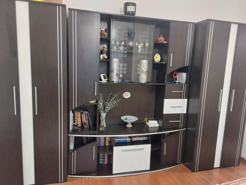 Vand mobila sufragerie