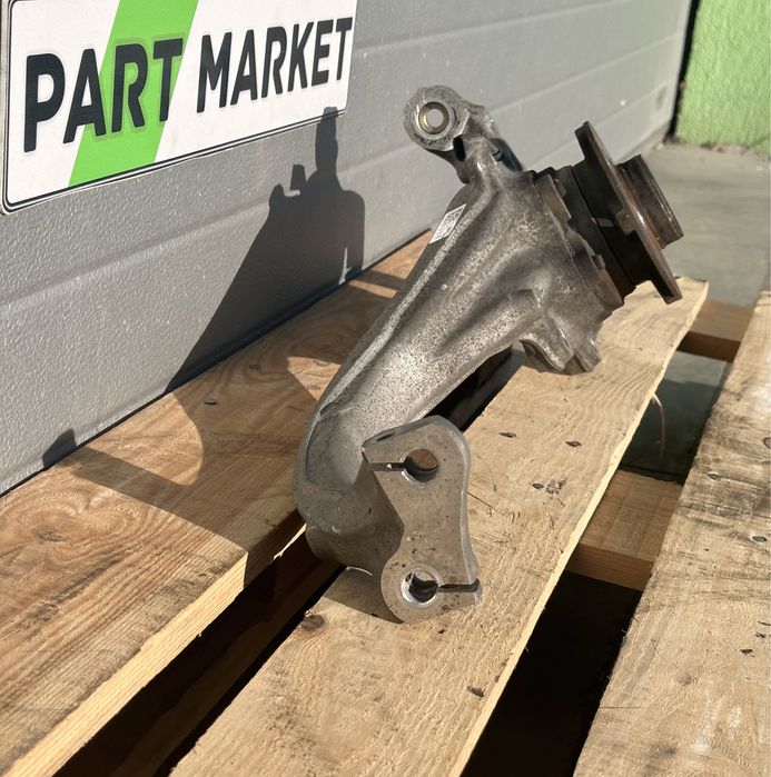 Десен шенкел AUDI A6 A7 C7 4G 4G0407242E