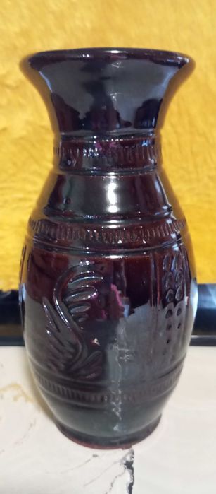 Керамични кана и ваза