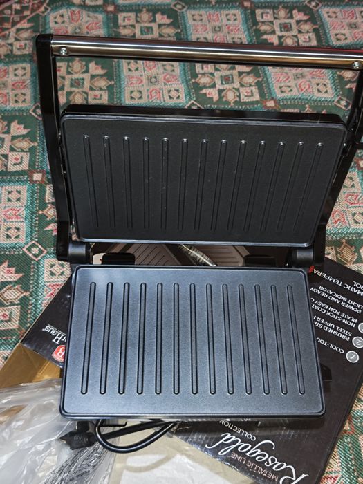 Контактен грил Berlinger Haus BH/9141, 1000W, розово злато