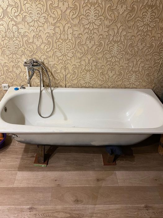 Ванна в хорошем состоянии