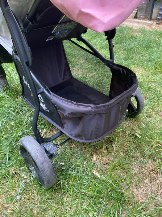 Cărucior pentru copii