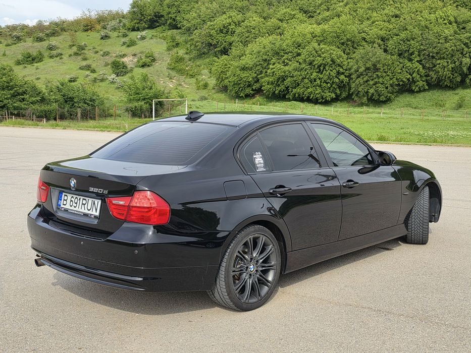 BMW Seria 3  E90 320D