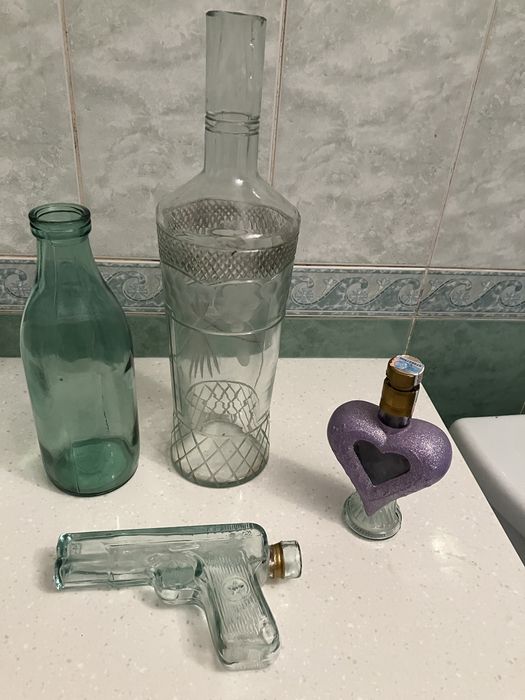 Бутылки стеклянные