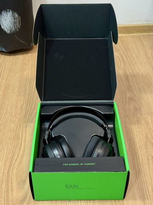 Casti Razer Nari - Ultimate Wireless