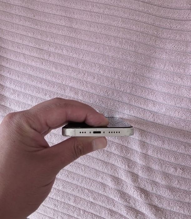 Продаю Iphone 13 white 128gb