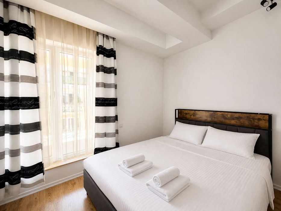 Regim hotelier 4 camere 2 bai Cosmopolis 8 persoane