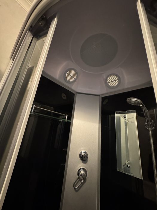 Продам душевую кабину