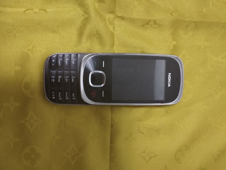 Assalom alekum Telefon Sotiladi Original Nokia 7230