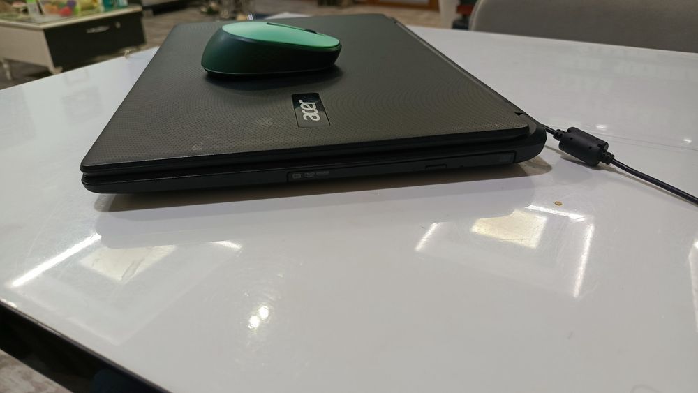 Продаётся ноутбук acer