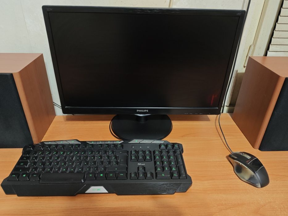 Настолен компютър