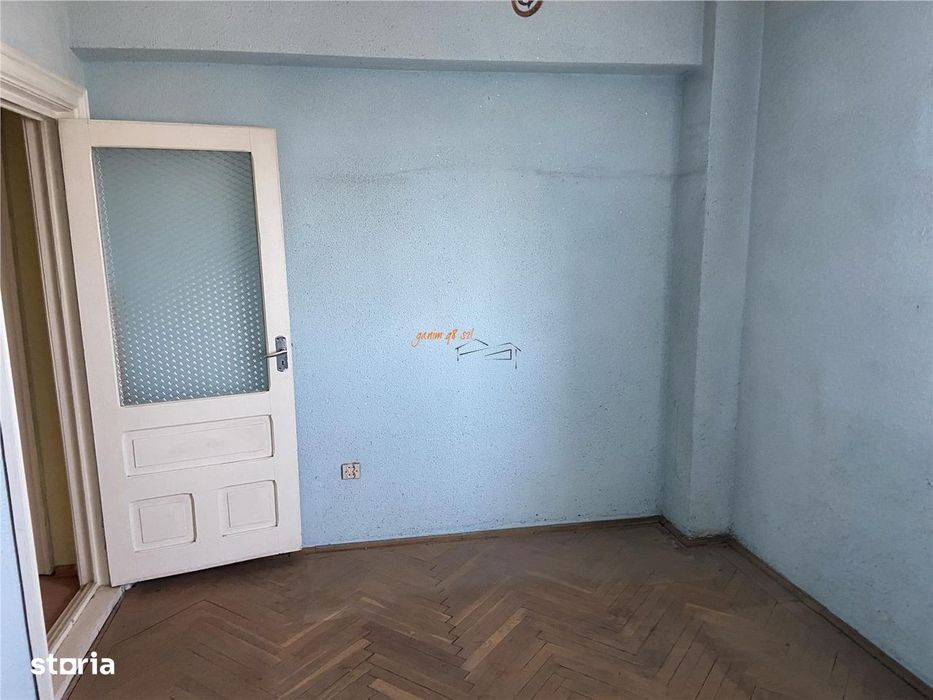 Apartament 3 camere , zona centrala -Sala Polivalenta, 80 mp , liber