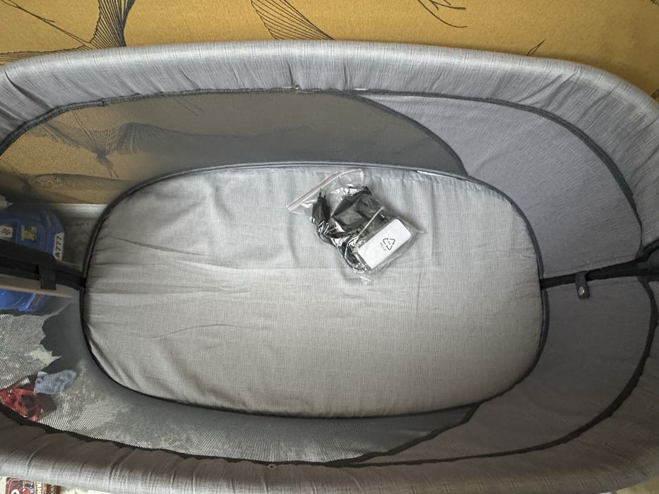 Продам новую кровать для младенцев