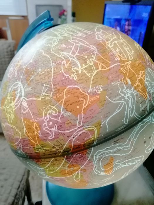 Светещ глобус 30см.Карти на Български