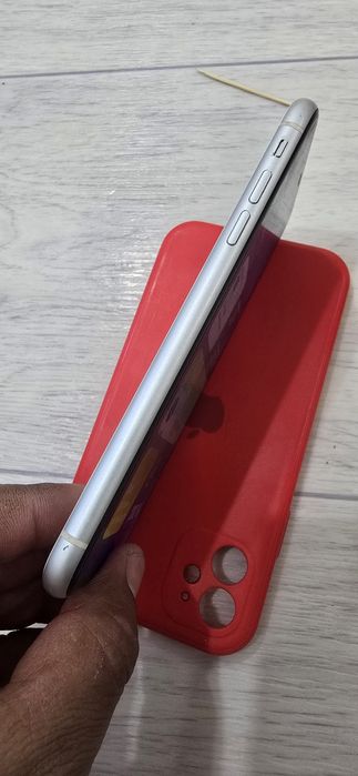 Iphone 11 64g  77%