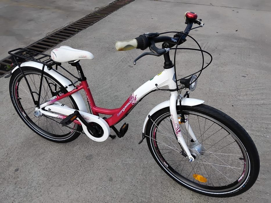 Vând bicicleta din aluminiu pentru copii