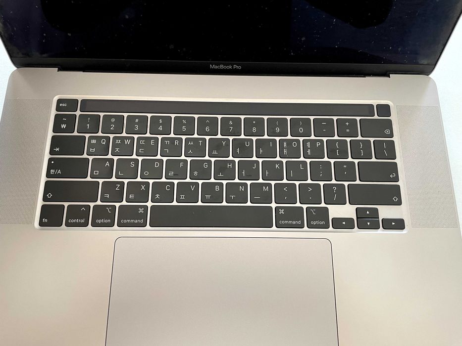 MacBook Pro 16" 2019 i9 8-Core 32/512 Radeon Pro