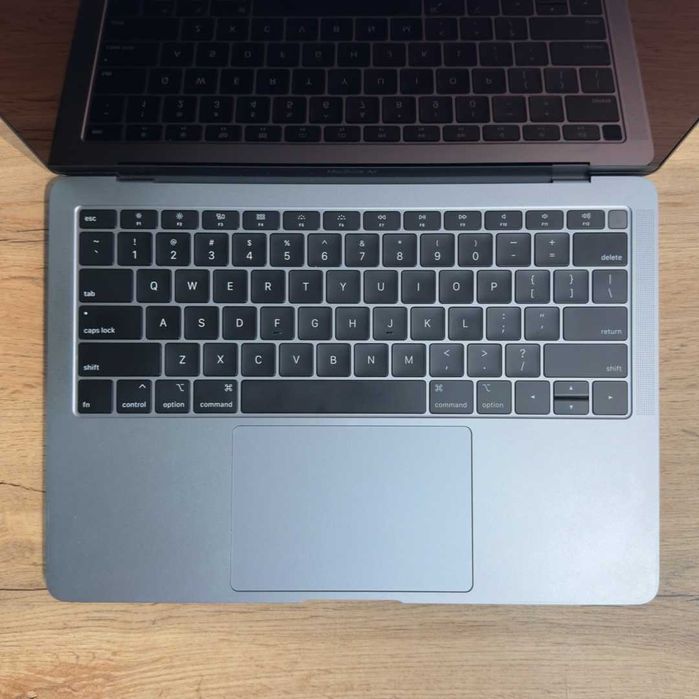MacBook Air 13 2018 Intel Core i5 SSD 128GB RAM 16GB Space Gray - GARANTIE 12 LUNI | TrueGSM