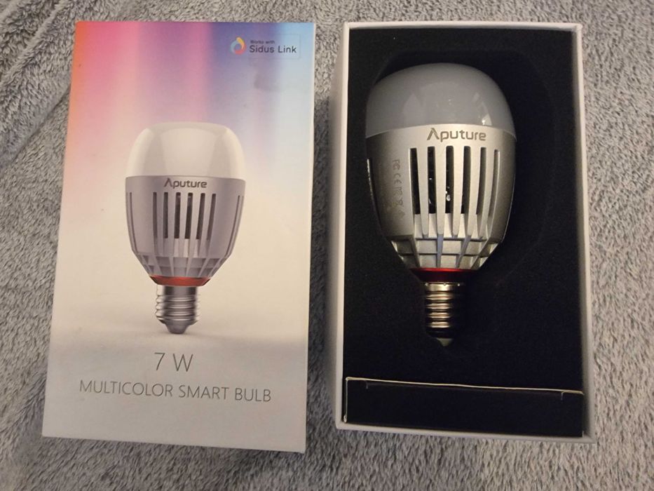 Aputure Accent B7c RGBWW Light Bulb