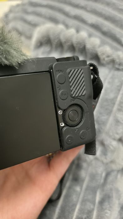 Vand Sony ZV E10