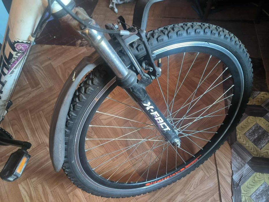 Vand două biciclete, funcționale