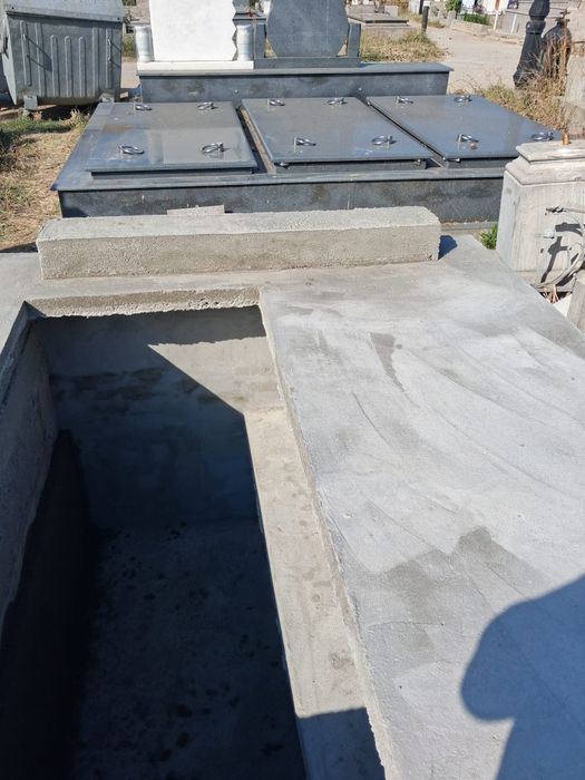Loc de veci Cimitir Sineasca